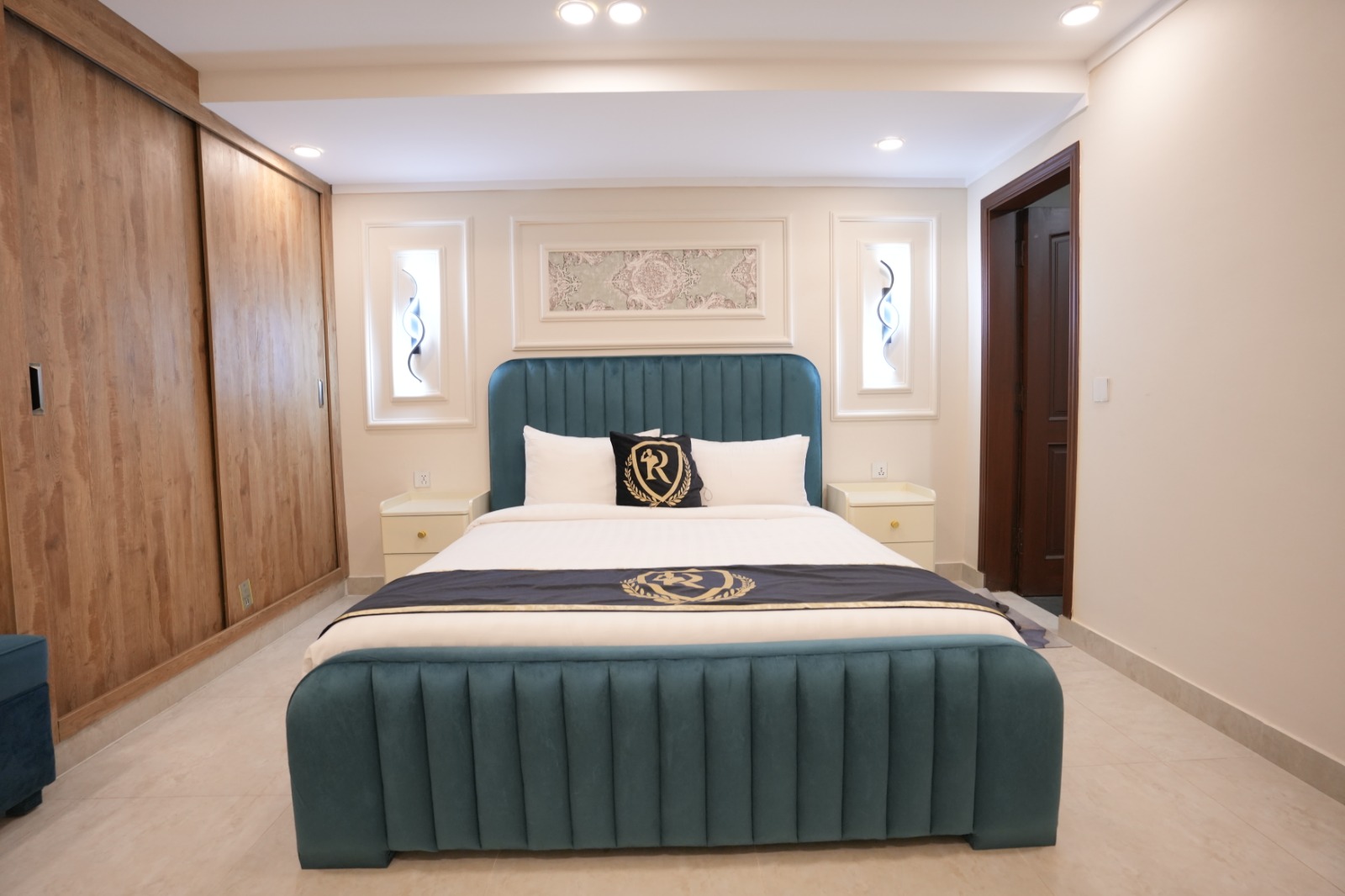 WhatsApp Image 2025-11-25 at 5.58.30 PM (1)