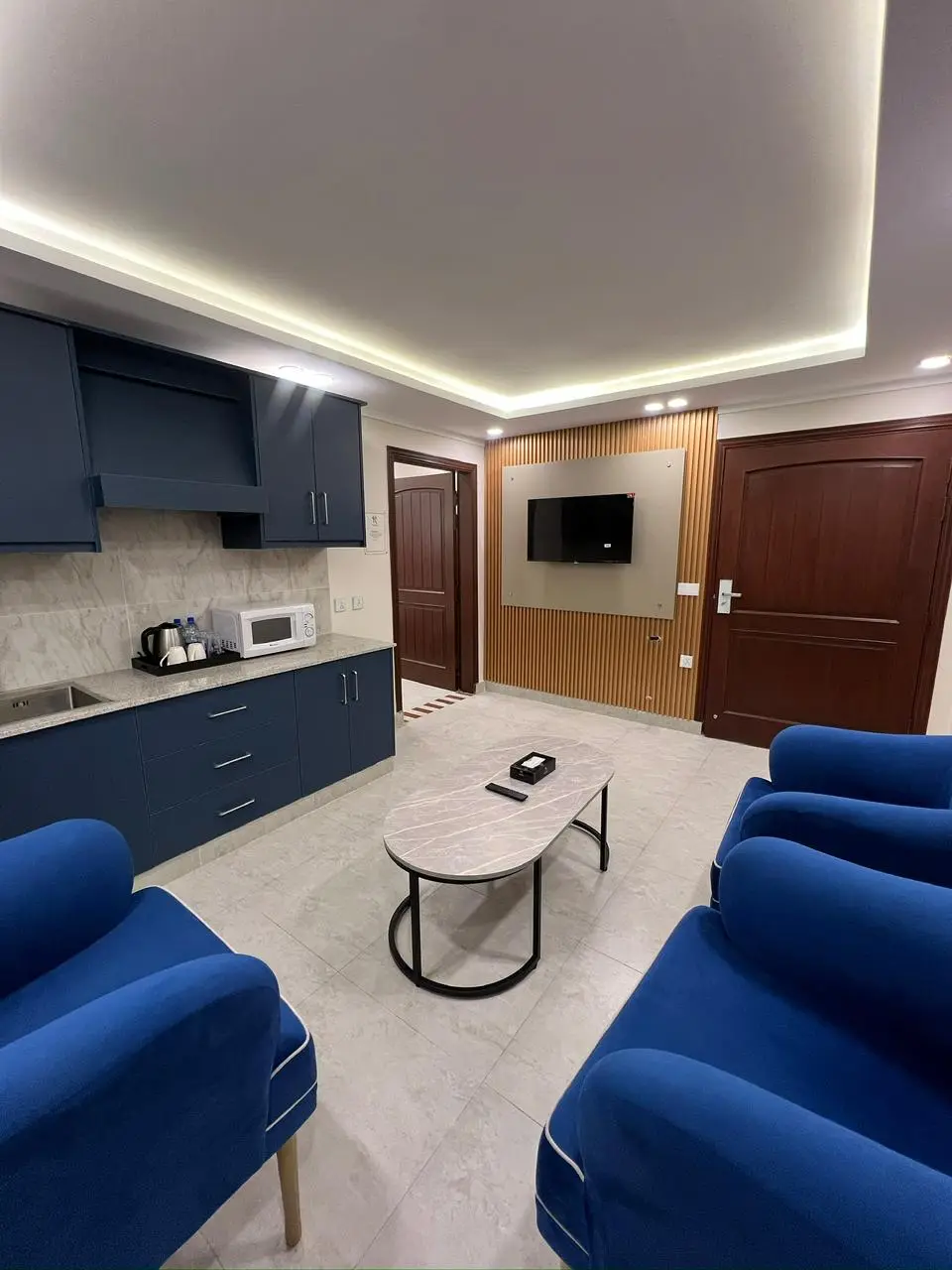 Standard Suite 204