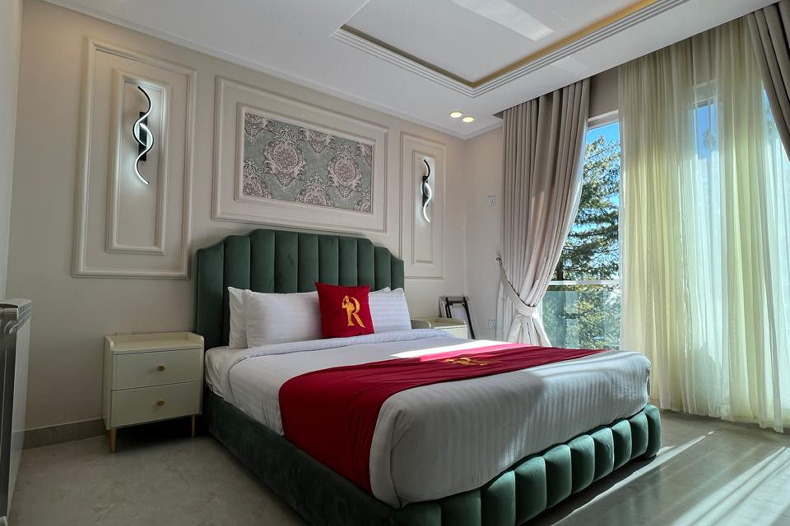 Standard Suite 202