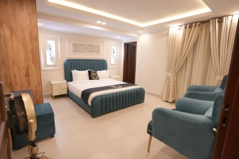How Rashha Suites Handles Murree’s Unpredictable Weather for Guest Comfort